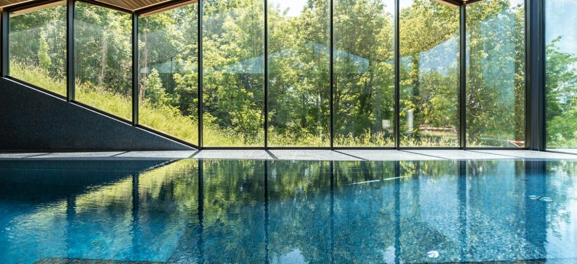 construction piscine intérieur l'union 31240