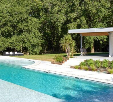 construction piscine forme libre avec plage immergée toulouse 31 occitanie