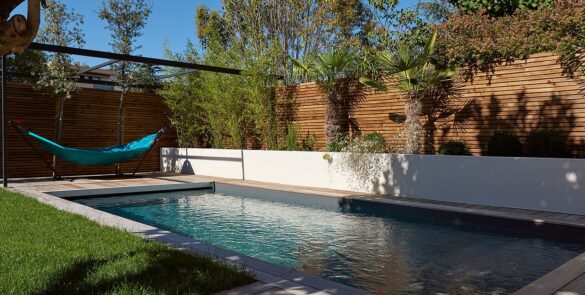 pisciniste construction piscine à débordement inox toulouse