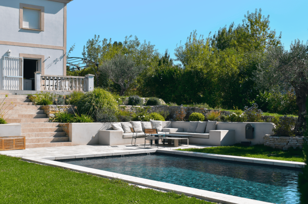 constructeur piscine haut de gamme à toulouse occitanie