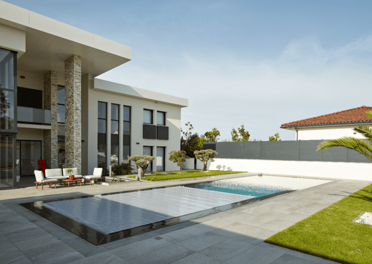 constructeur piscine haut de gamme luxe toulouse