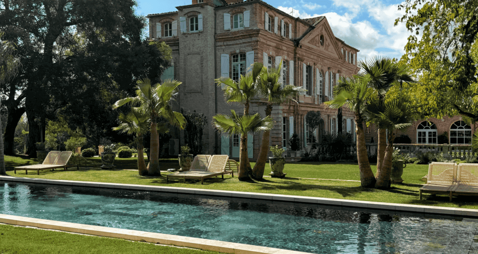 constructeur piscine luxe toulouse pisciniste