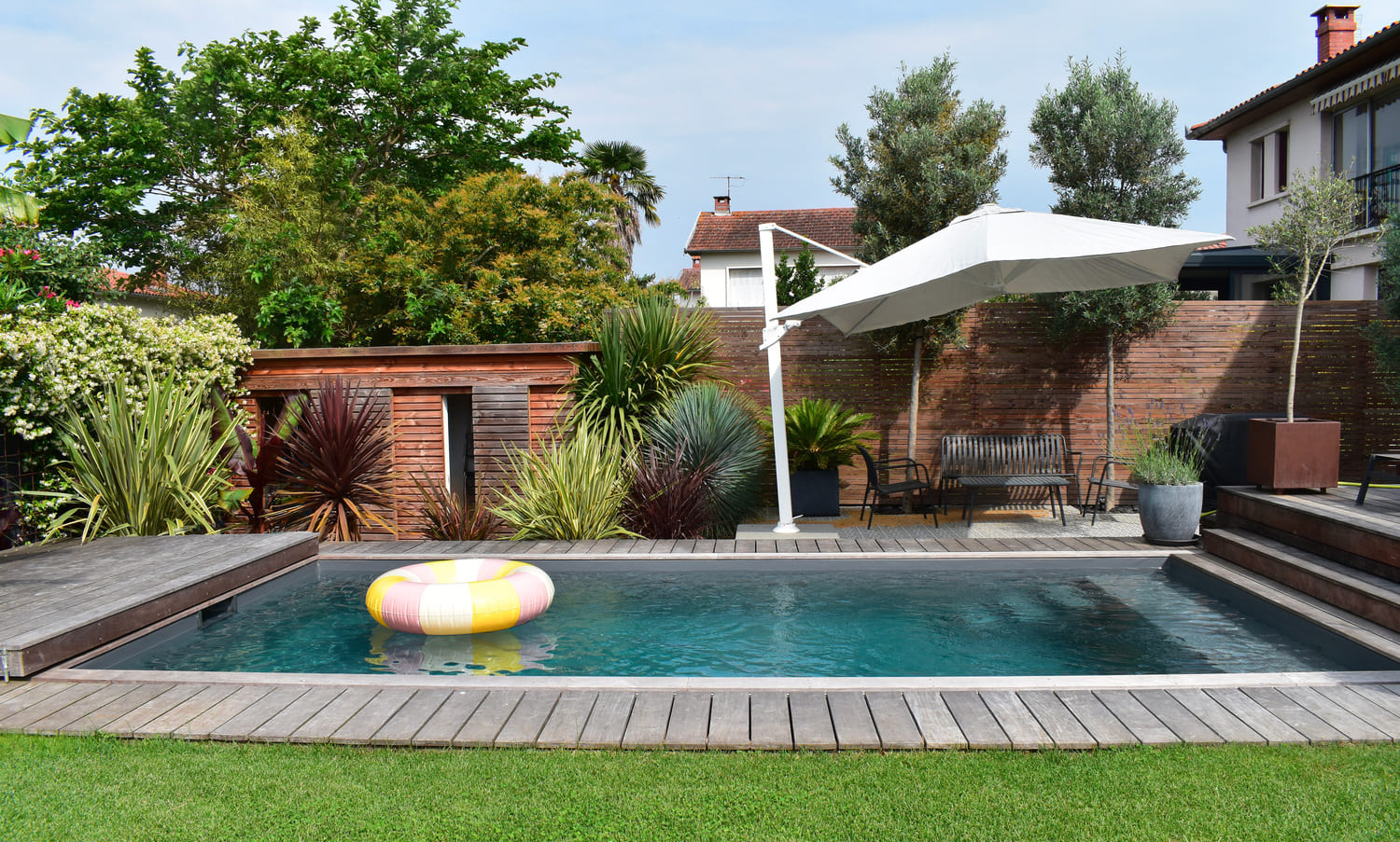 Création de piscine design personnalisée Toulouse