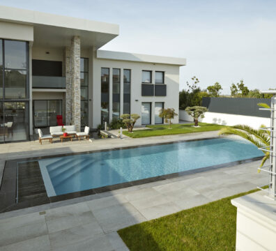 Prix construction piscine Toulouse : vos repères pour un projet sur mesure