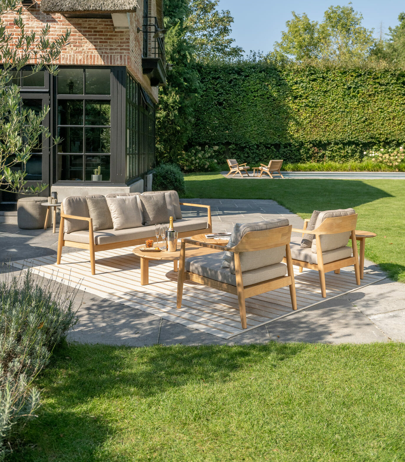 imgi 25 magasin salon de jardin toulouse e1764851702313 2