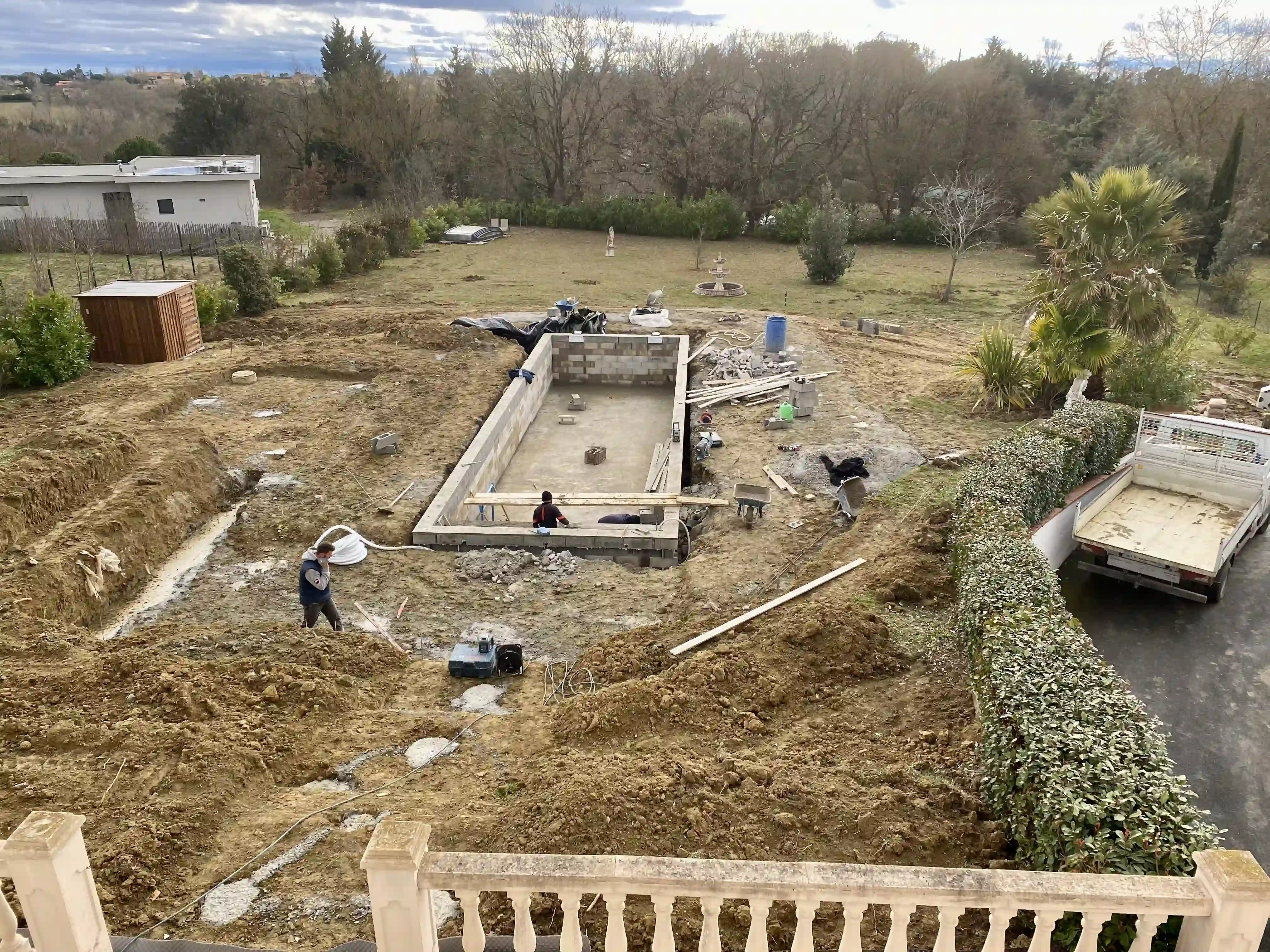 piscine couloir de nage terrassement