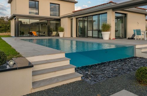 Pisciniste construction piscine à débordement blagnac Pisciniste construction piscine à débordement blagnac